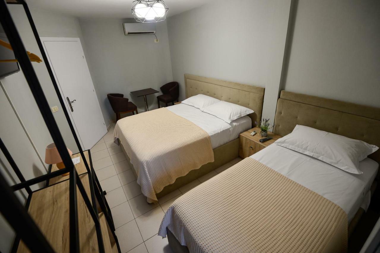 Hotel Niku Tiranë Luaran gambar