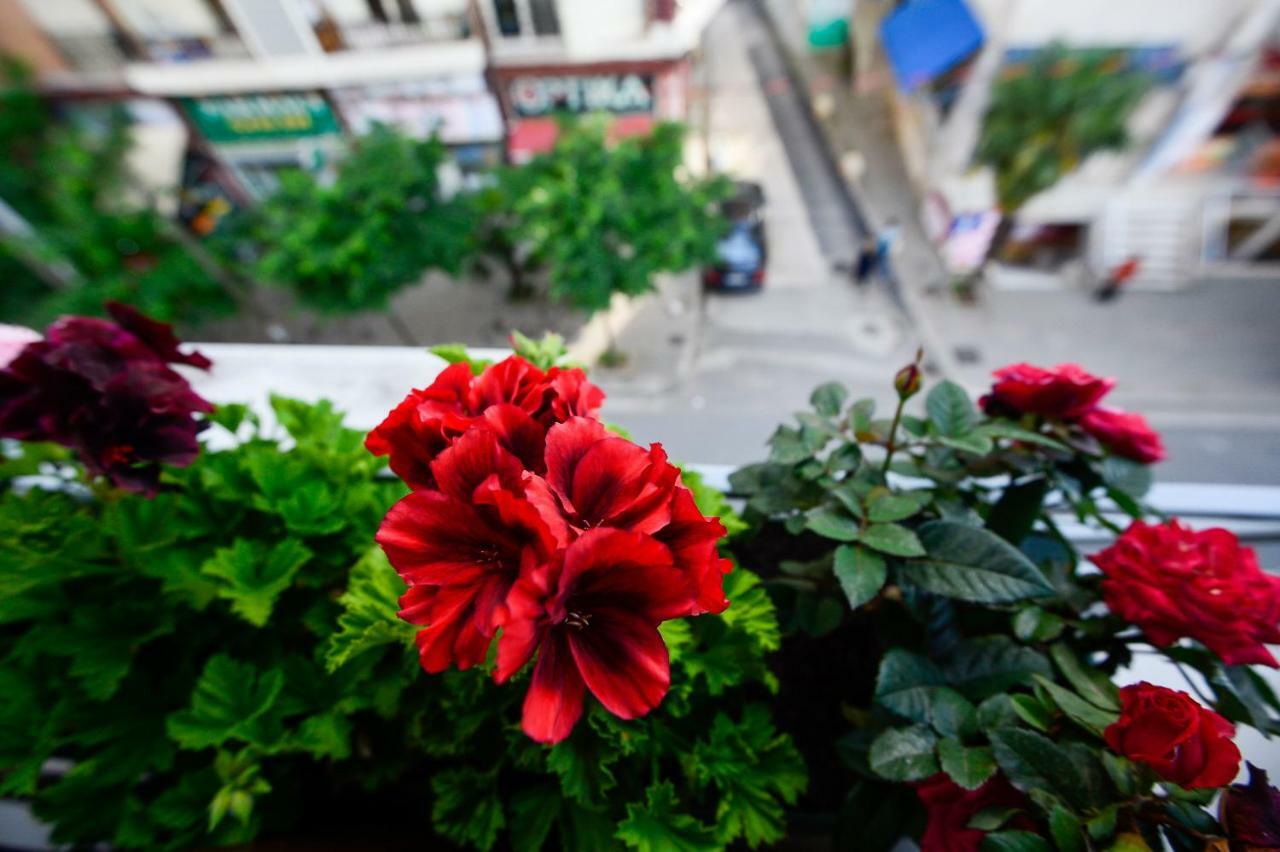 Hotel Niku Tiranë Luaran gambar