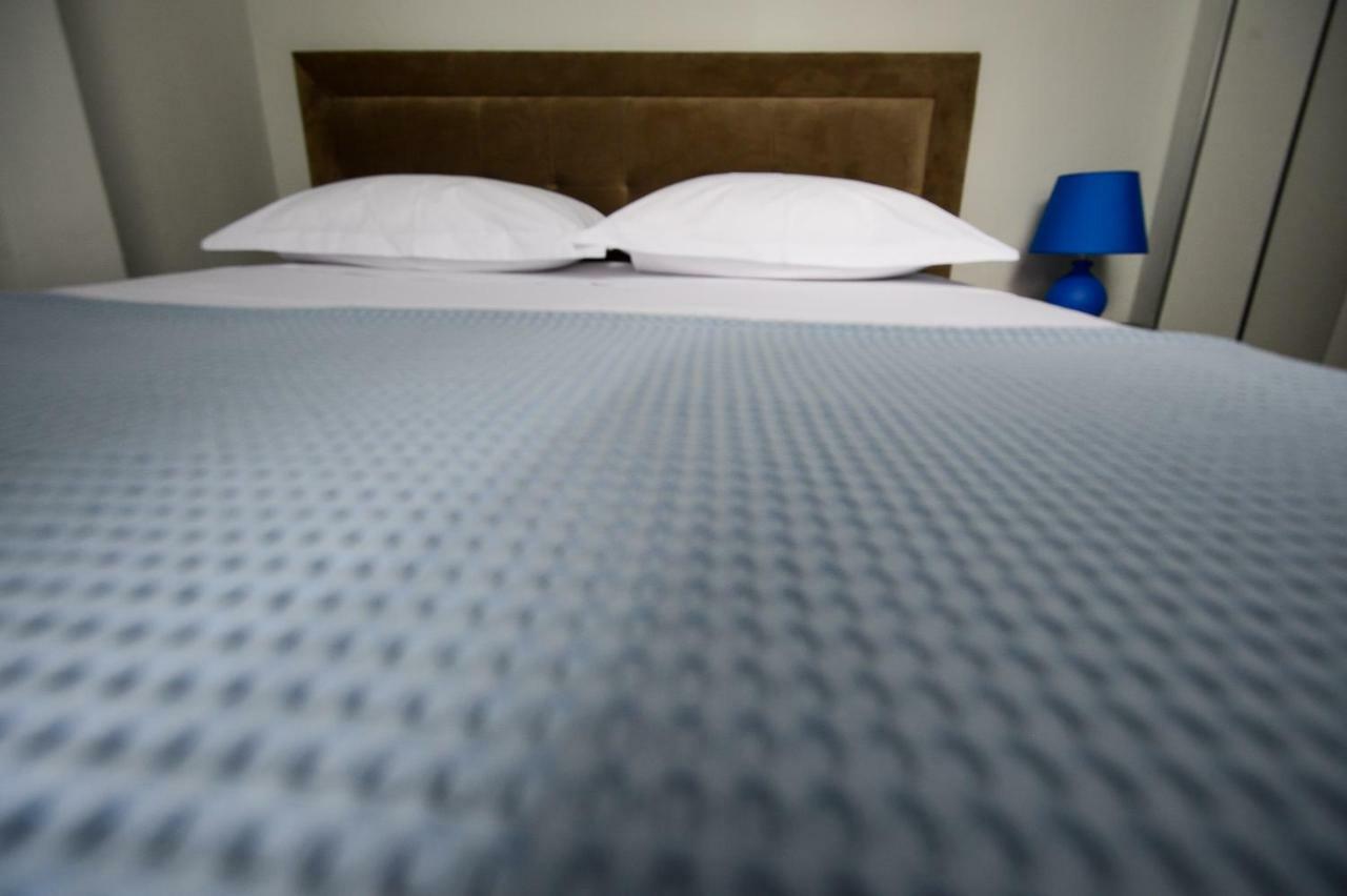 Hotel Niku Tiranë Luaran gambar